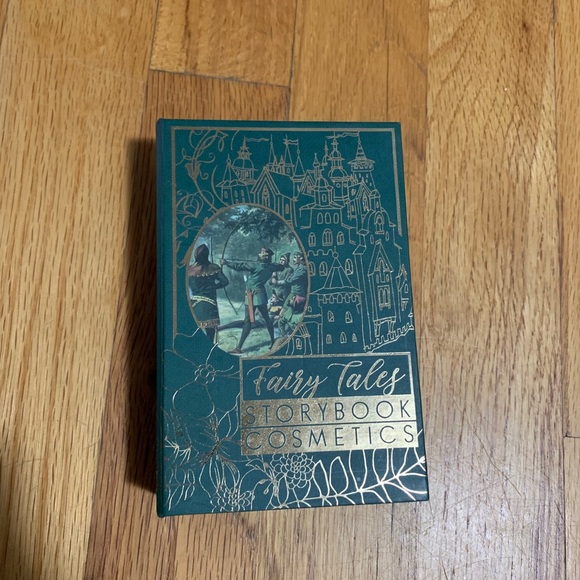 Storybook Cosmetics Eyeshadow Palette - Picture 2 of 2